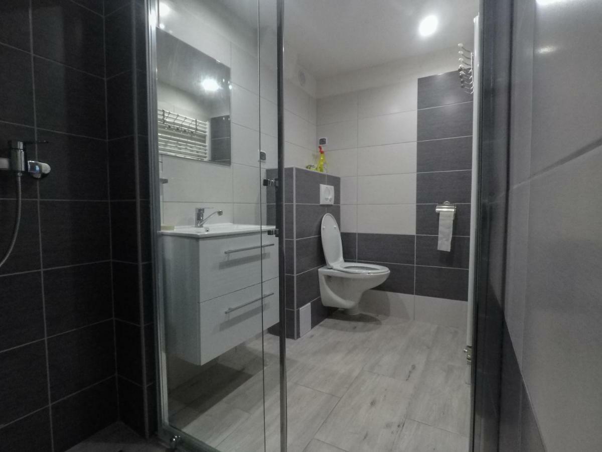 Apartman Choc ลุคชกี ภายนอก รูปภาพ